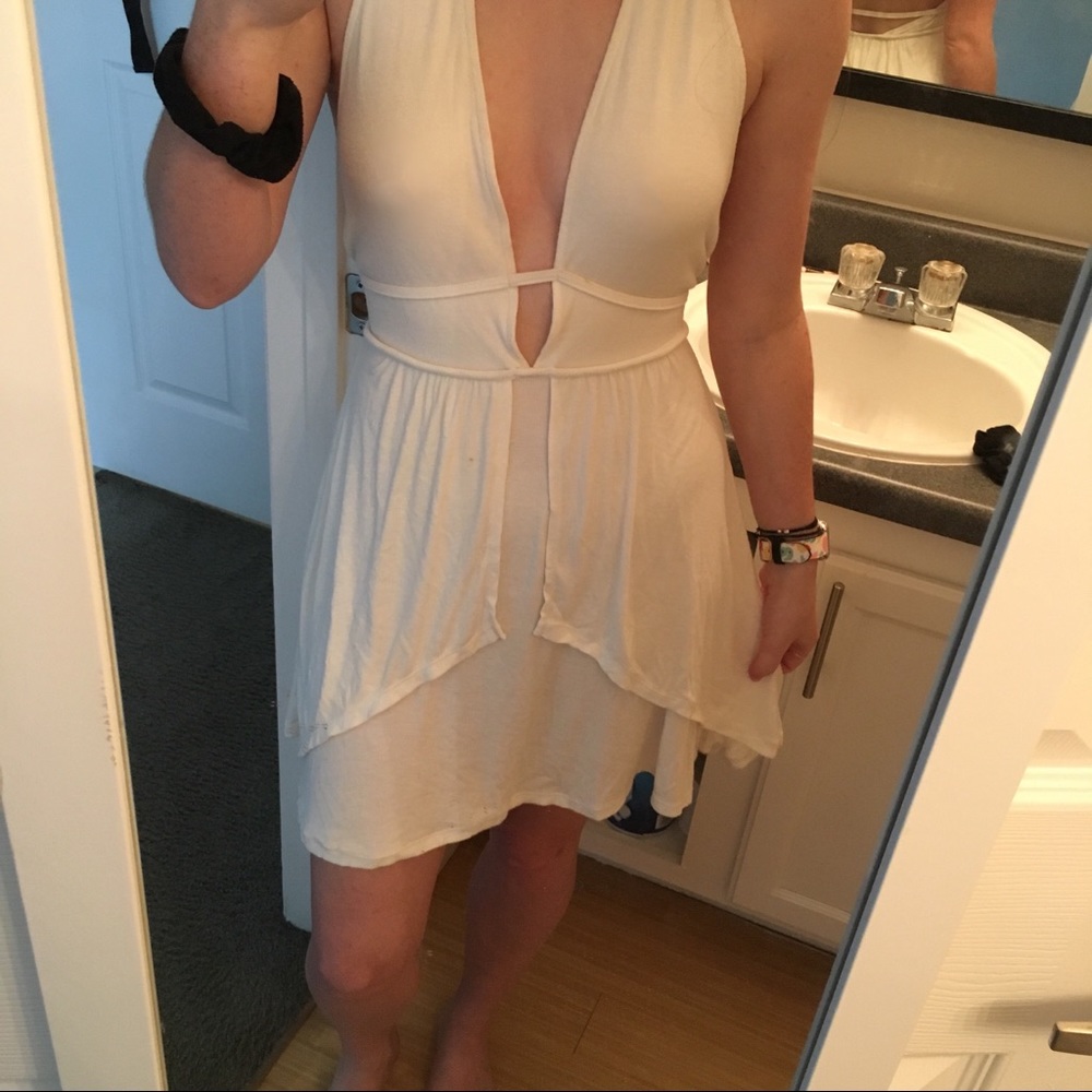 FREE PEOPLE BEACH CREAM DRESS - Picture 2 of 6